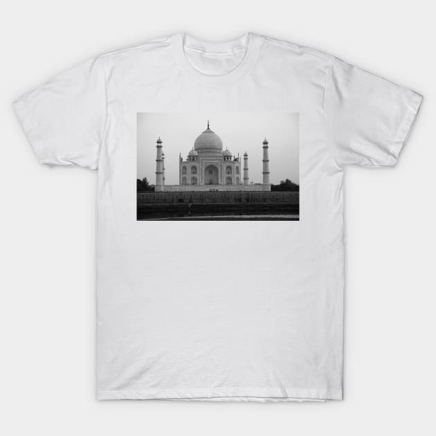 Taj Mahal in black and white T-Shirt by JohnDalkin